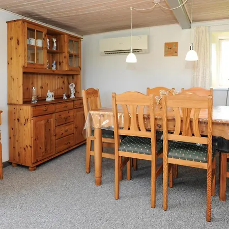 Ferienhaus 2 Bedroom Stunning In