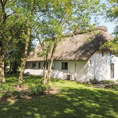 펜션 2 Bedroom Stunning In