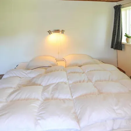 2 Bedroom Stunning In * Bredebro